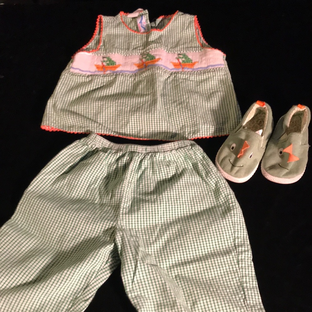 Two piece matching pants set